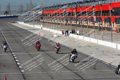 media/Jan-21-2023-Fastrack Riders (Sat) [[fcf3f88a30]]/Level 4/Session 2 Nascar 1/